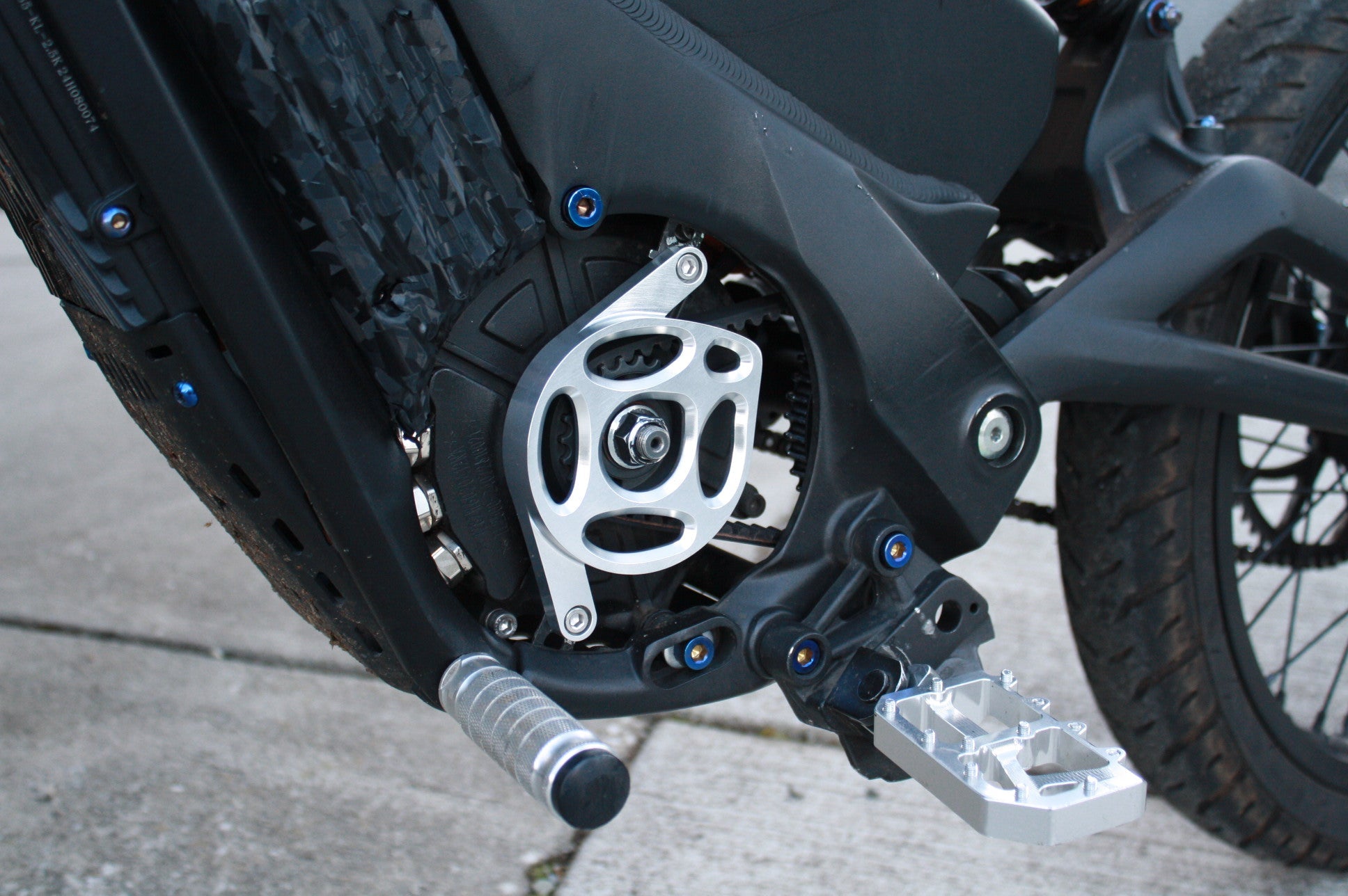 Talaria xxx Motor Cover