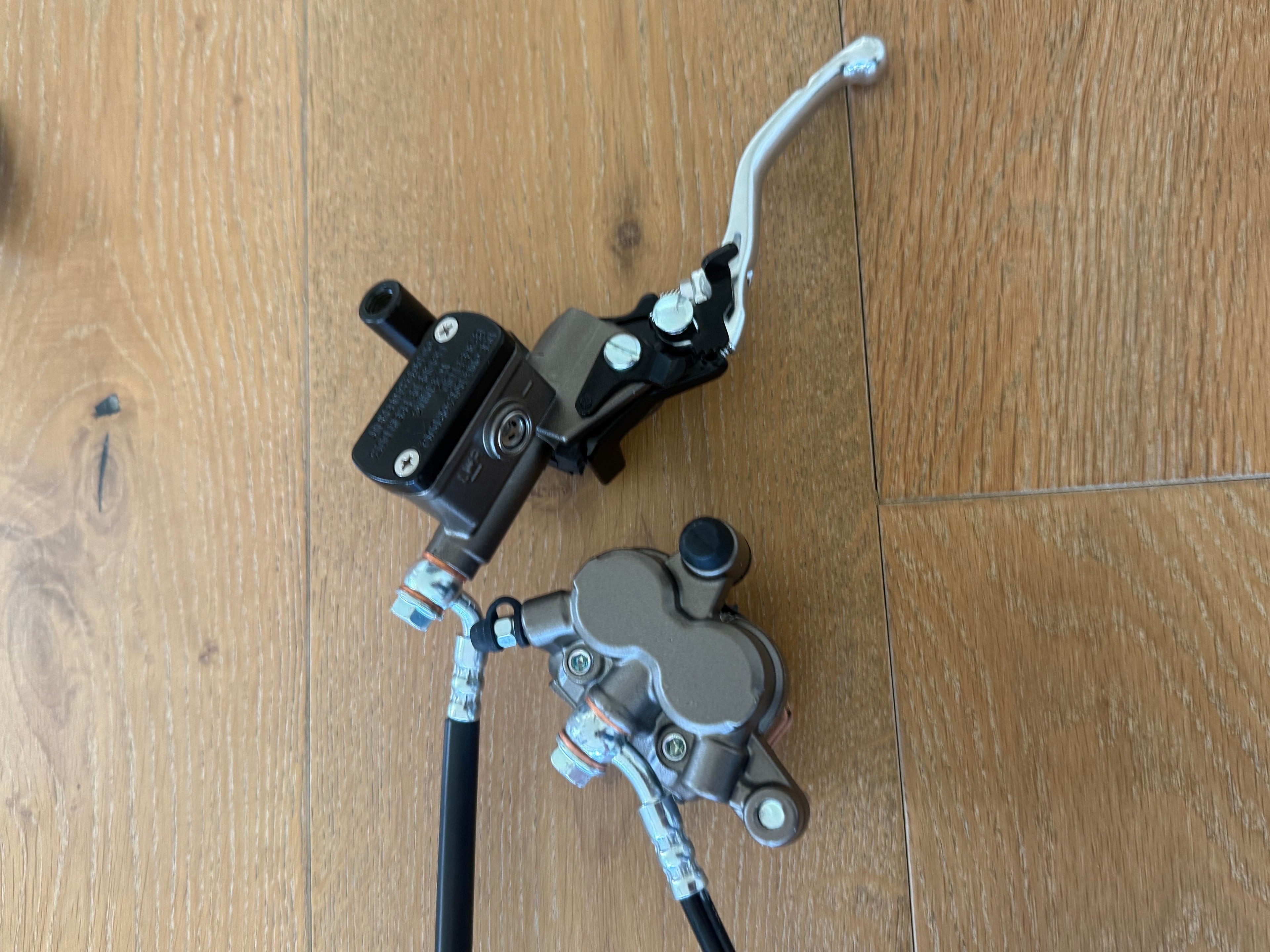 Ultra bee brake kit for talaria’s (Pre bled)
