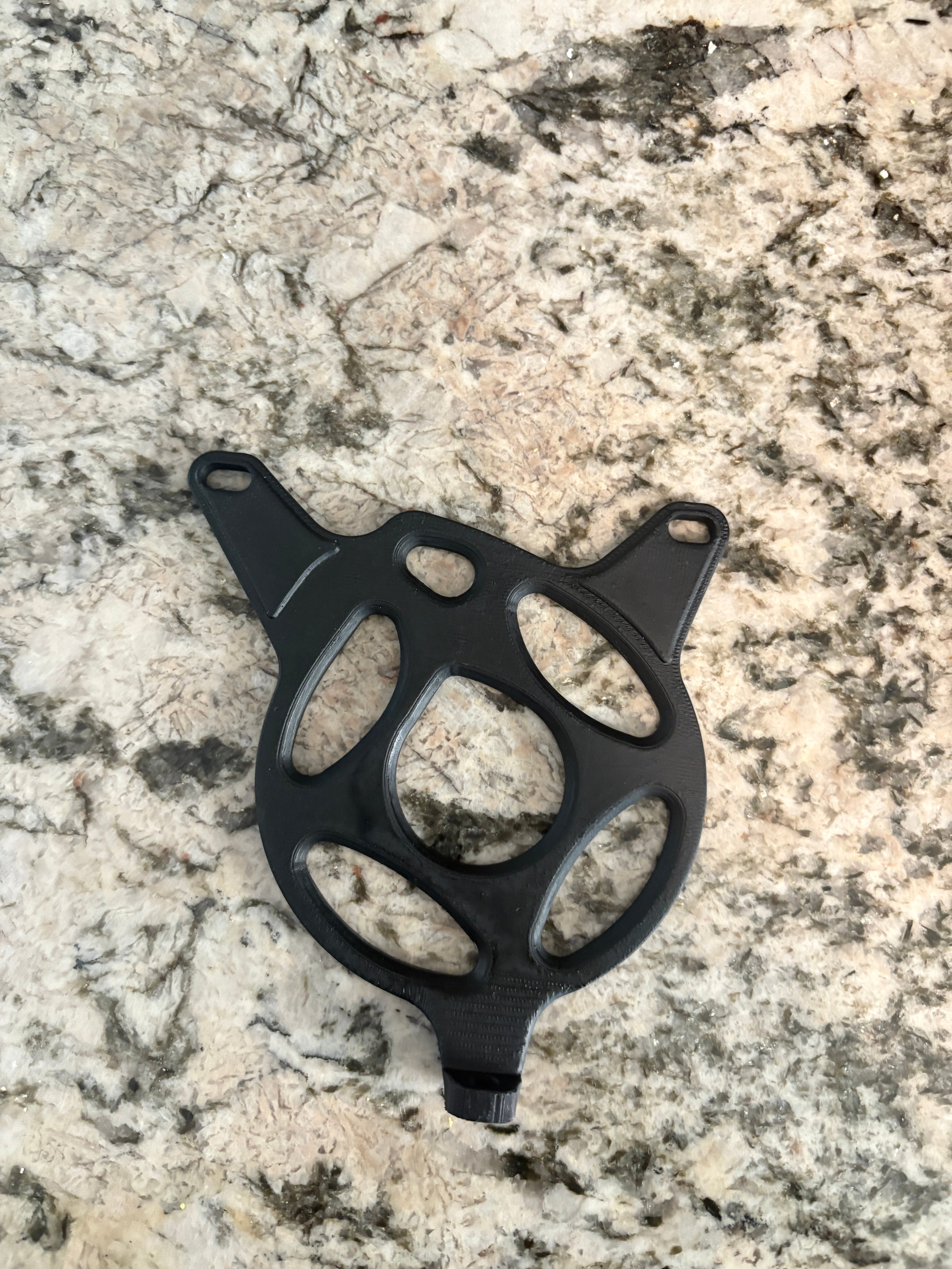 Tuttio motor cover