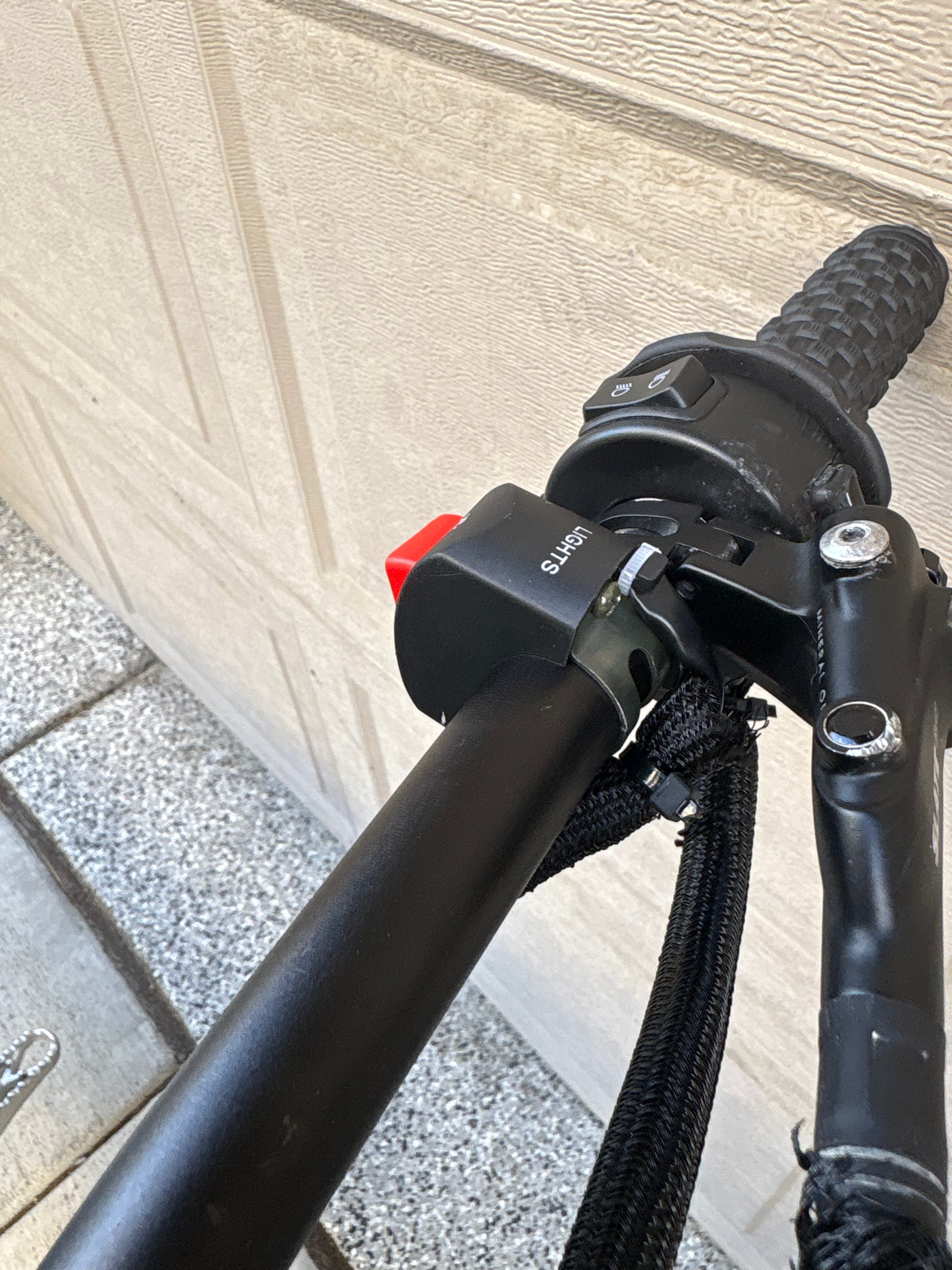 Battery Powered baja light