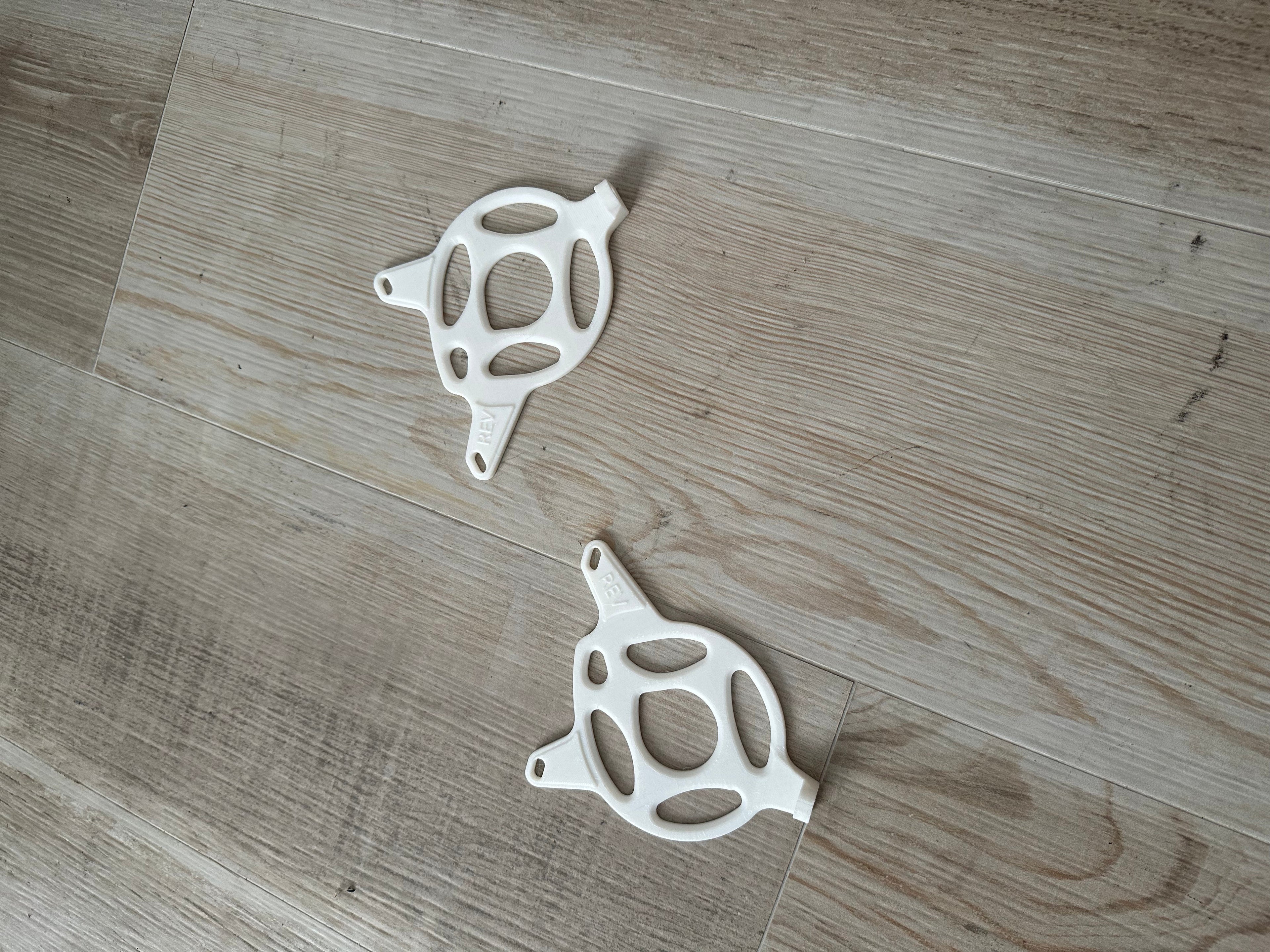 Tuttio upgraded motor cover